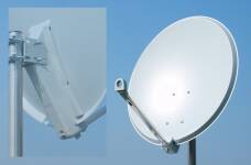 Antena satelitarna Famaval 80 SP30 STAL, biała.